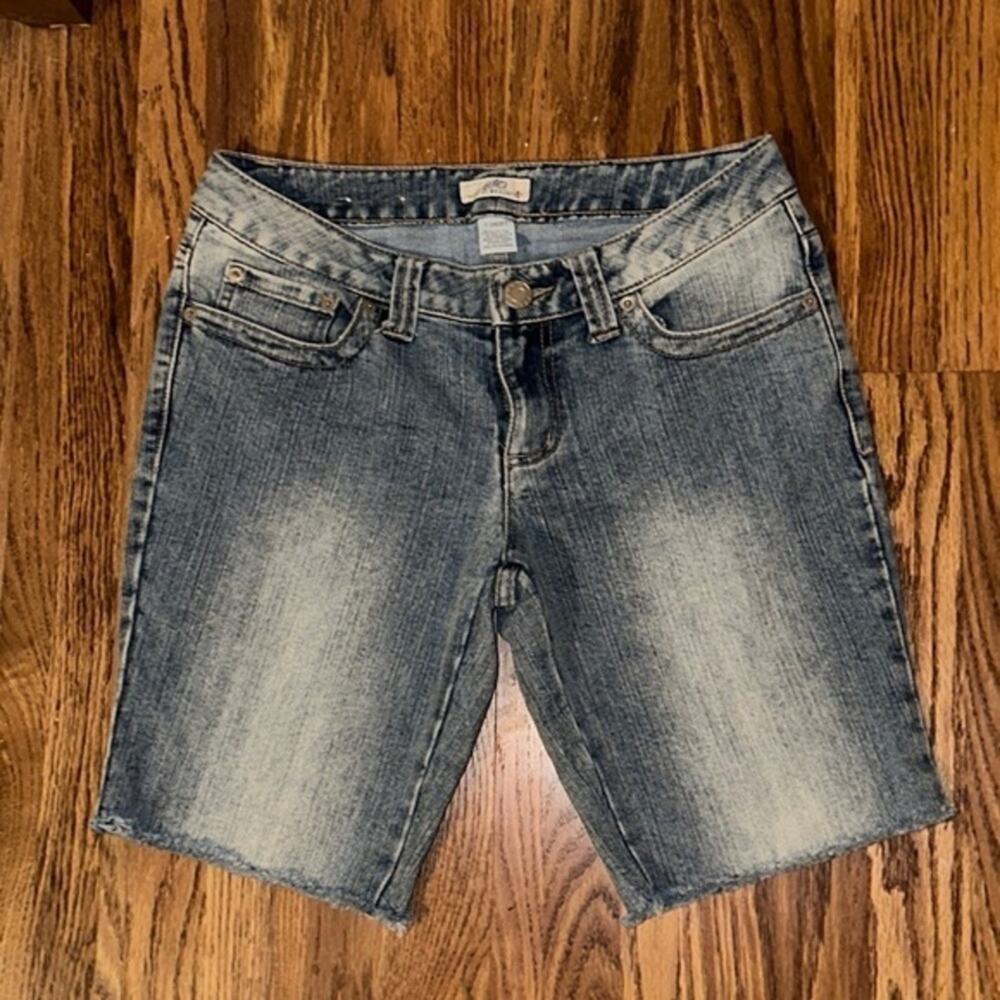 SO Wear It Declare It Jeans Shorts Size 7